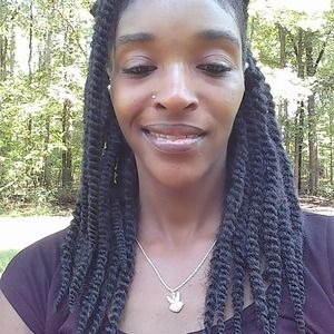 Meet your Posher, Traci